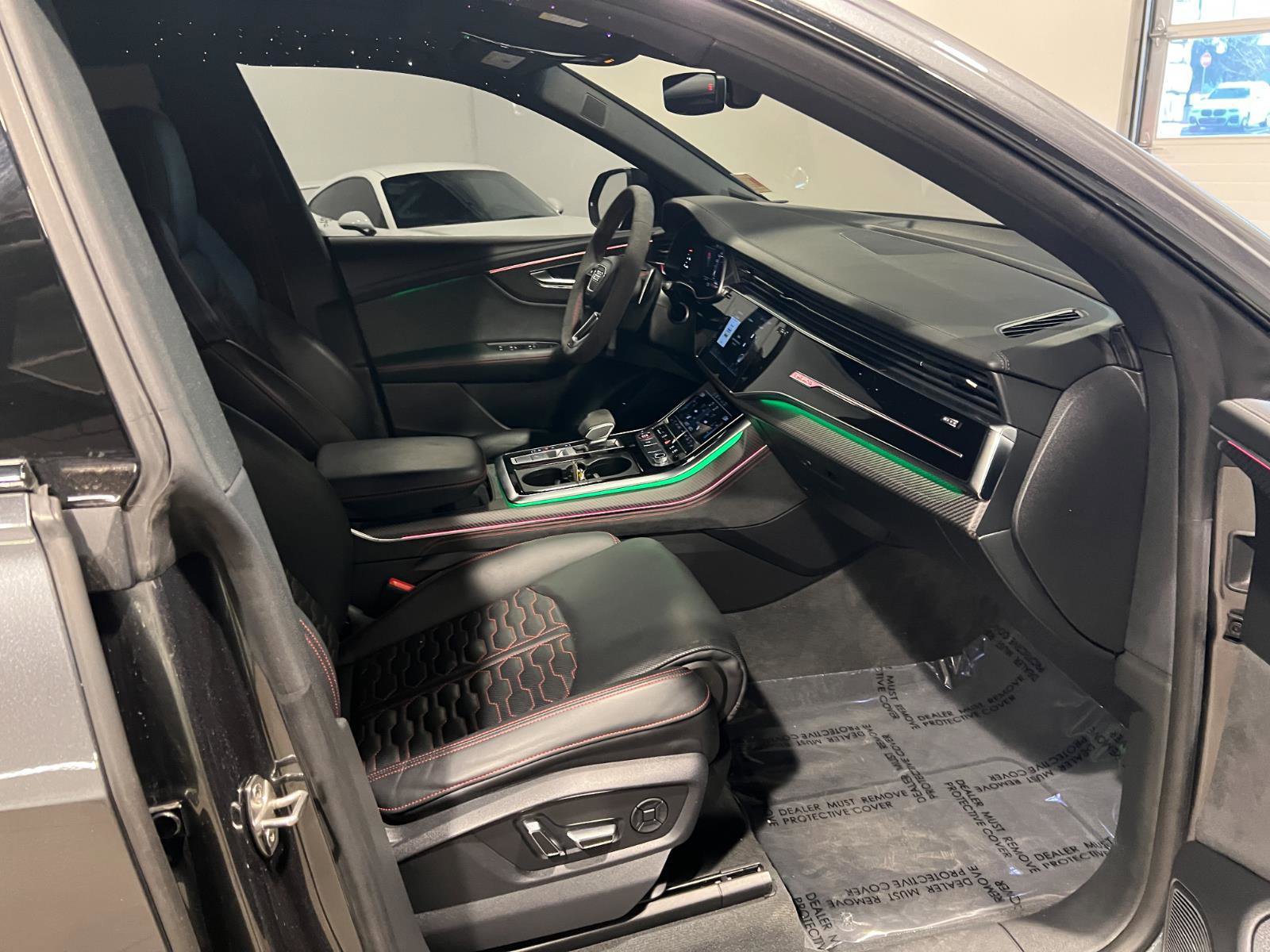 Used 2024 Audi RS Q8 image 43