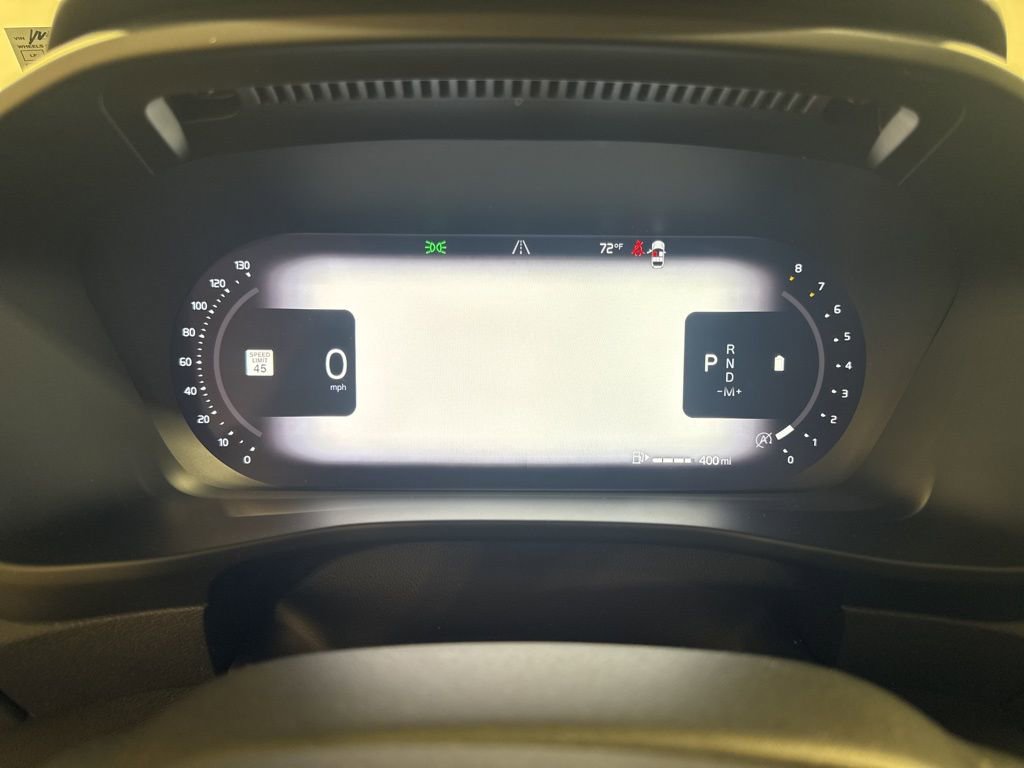 Used 2023 Volvo XC40 B5 Plus w/ Driver Assist Package AWD/4WD image 12