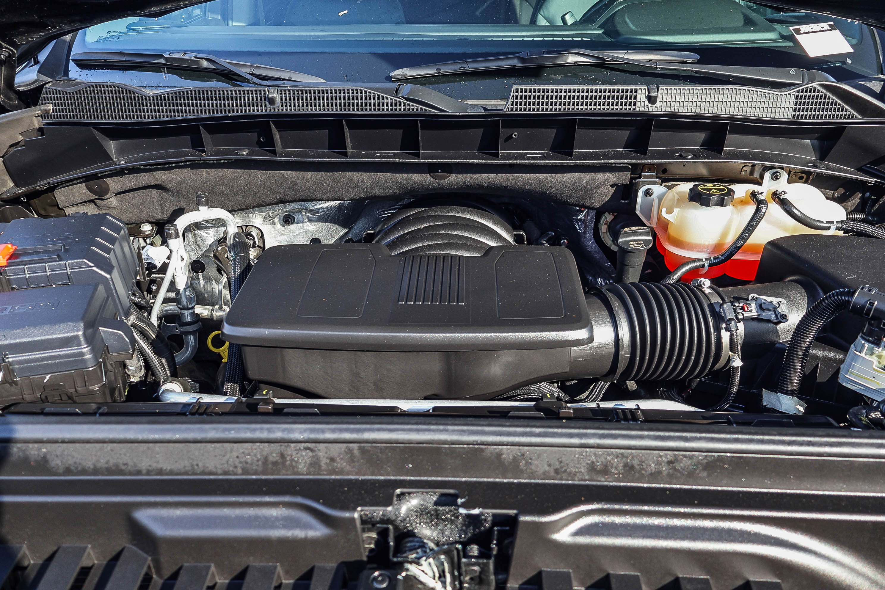 Certified 2025 GMC Sierra 1500 SLT image 24