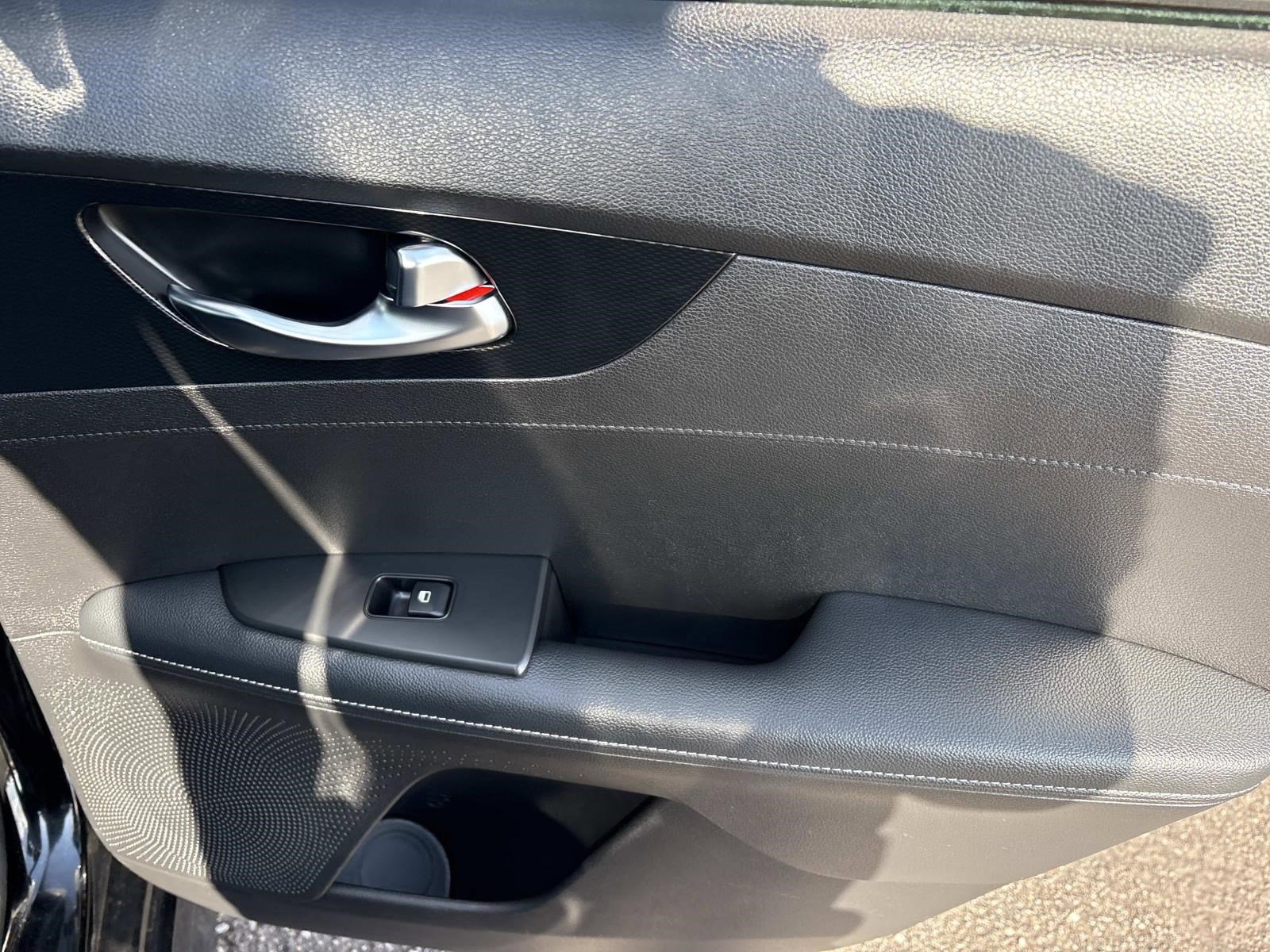 Used 2023 Kia Forte GT-Line w/ GT-Line Technology Package image 18