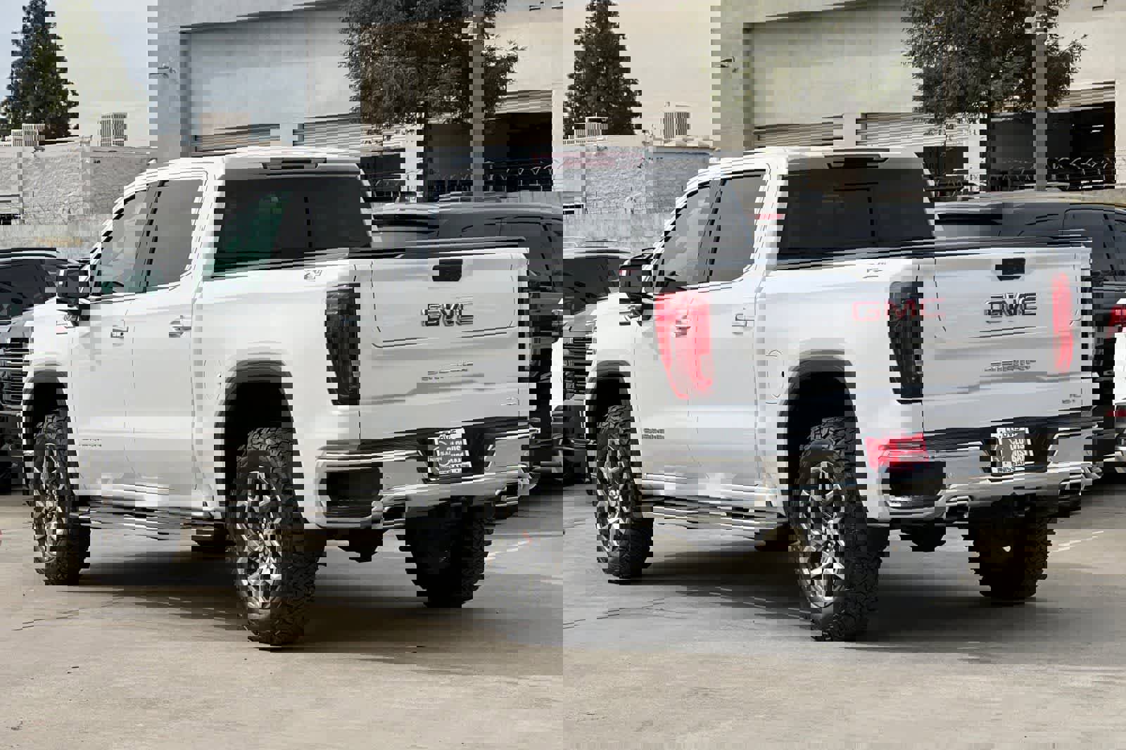 Used 2024 GMC Sierra 1500 SLT w/ SLT Premium Plus Package image 7