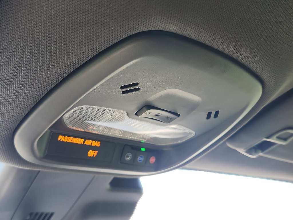 Used 2025 Buick Envista Sport Touring w/ Convenience I Package image 29