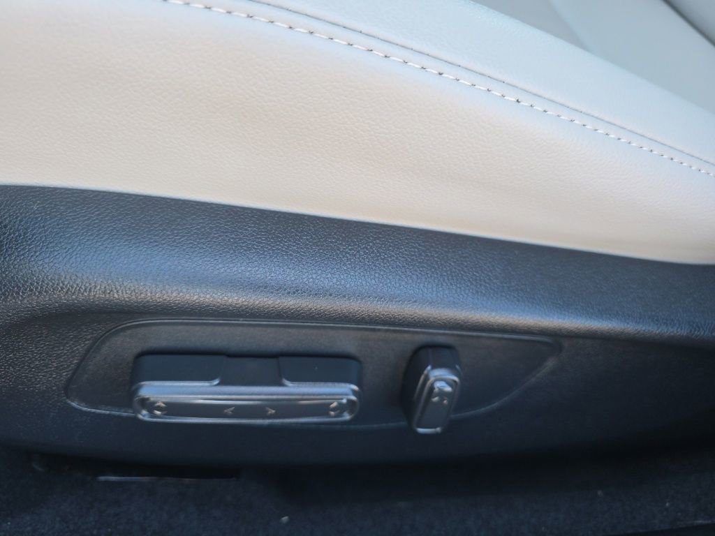 Used 2024 Honda Civic EX-L image 11