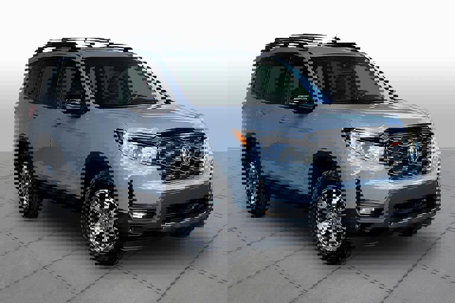 Used 2023 Honda Passport TrailSport image 3