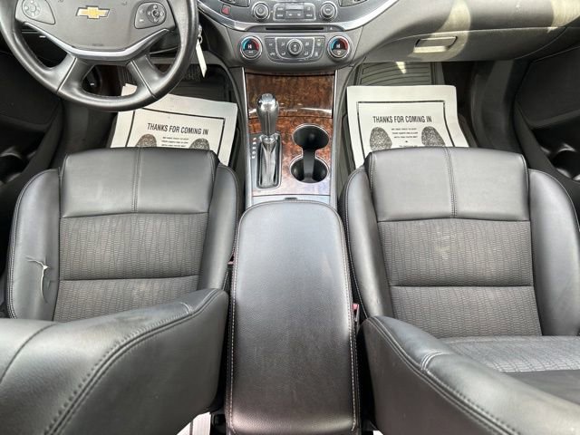 Used 2015 Chevrolet Impala LT w/ Convenience Package image 14