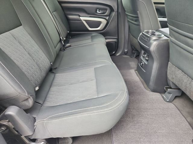 Used 2018 Nissan Titan SV w/ SV Convenience Package image 26