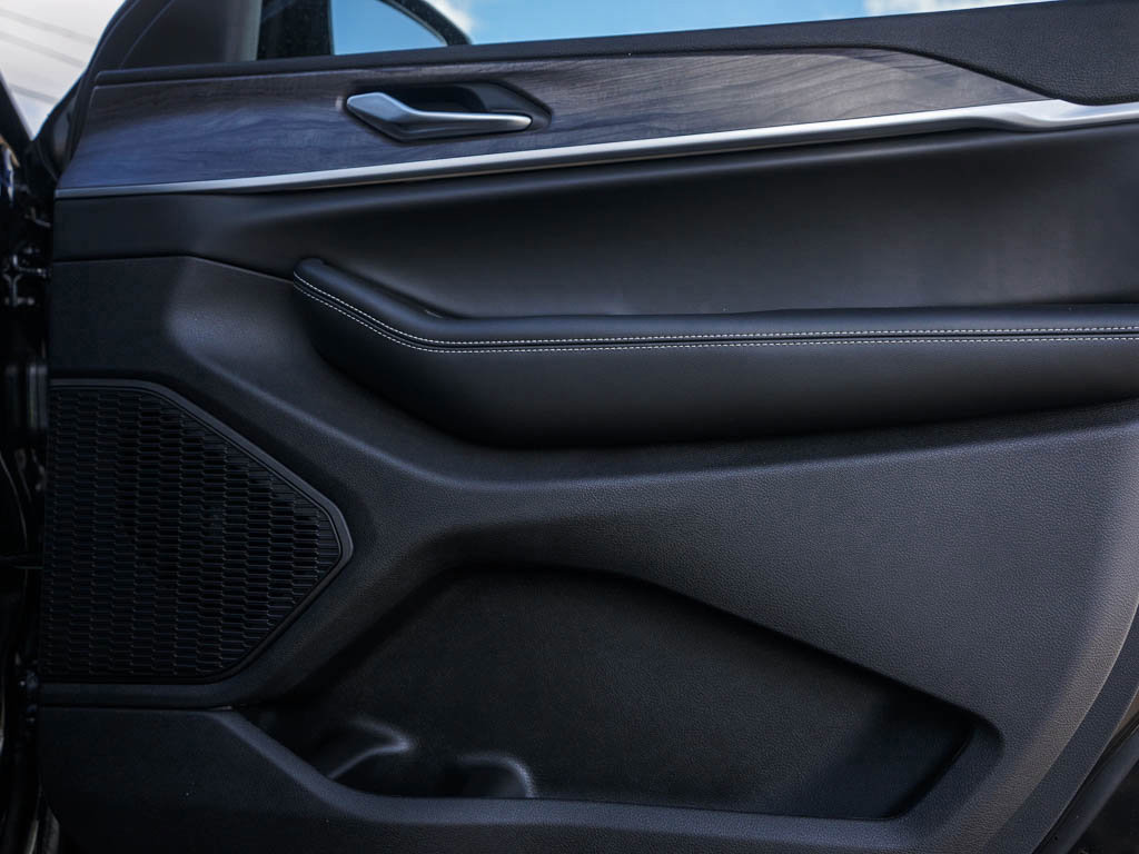 New 2025 Jeep Grand Cherokee Limited image 9