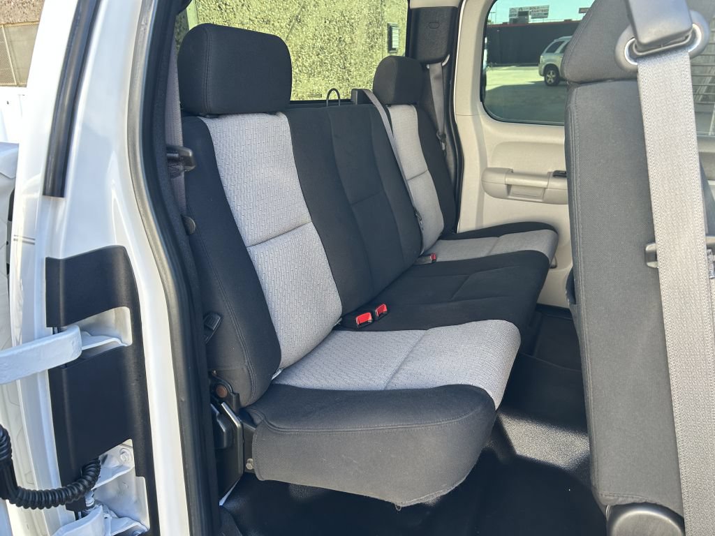 Used 2009 GMC Sierra 2500 W/T AWD/4WD image 10