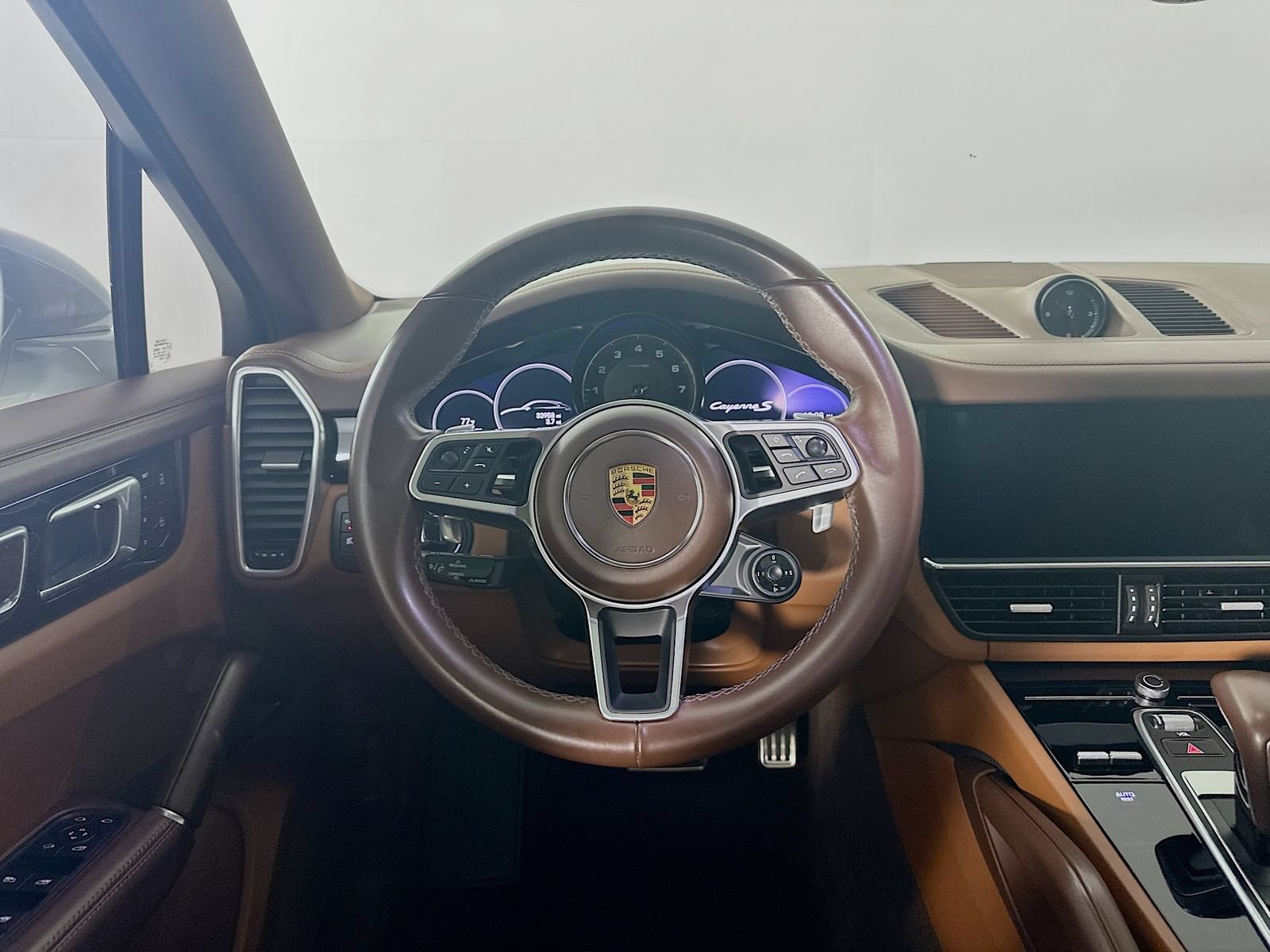 Used 2022 Porsche Cayenne S AWD/4WD image 14