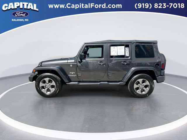 Used 2017 Jeep Wrangler Unlimited Sahara w/ Connectivity Group AWD/4WD image 5