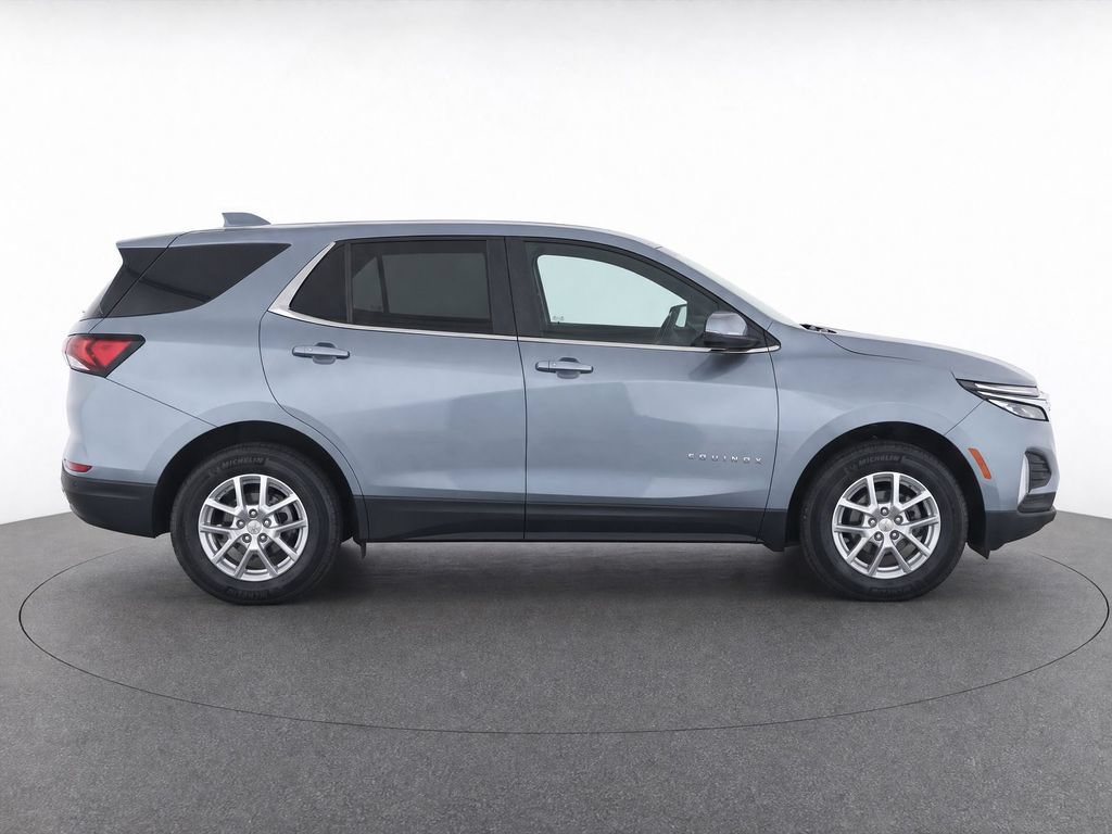 Used 2024 Chevrolet Equinox LT FWD image 9