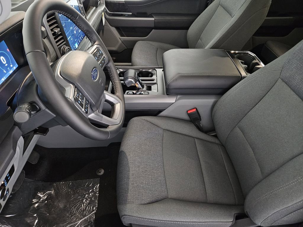 New 2025 Ford F150 Lightning XLT image 21