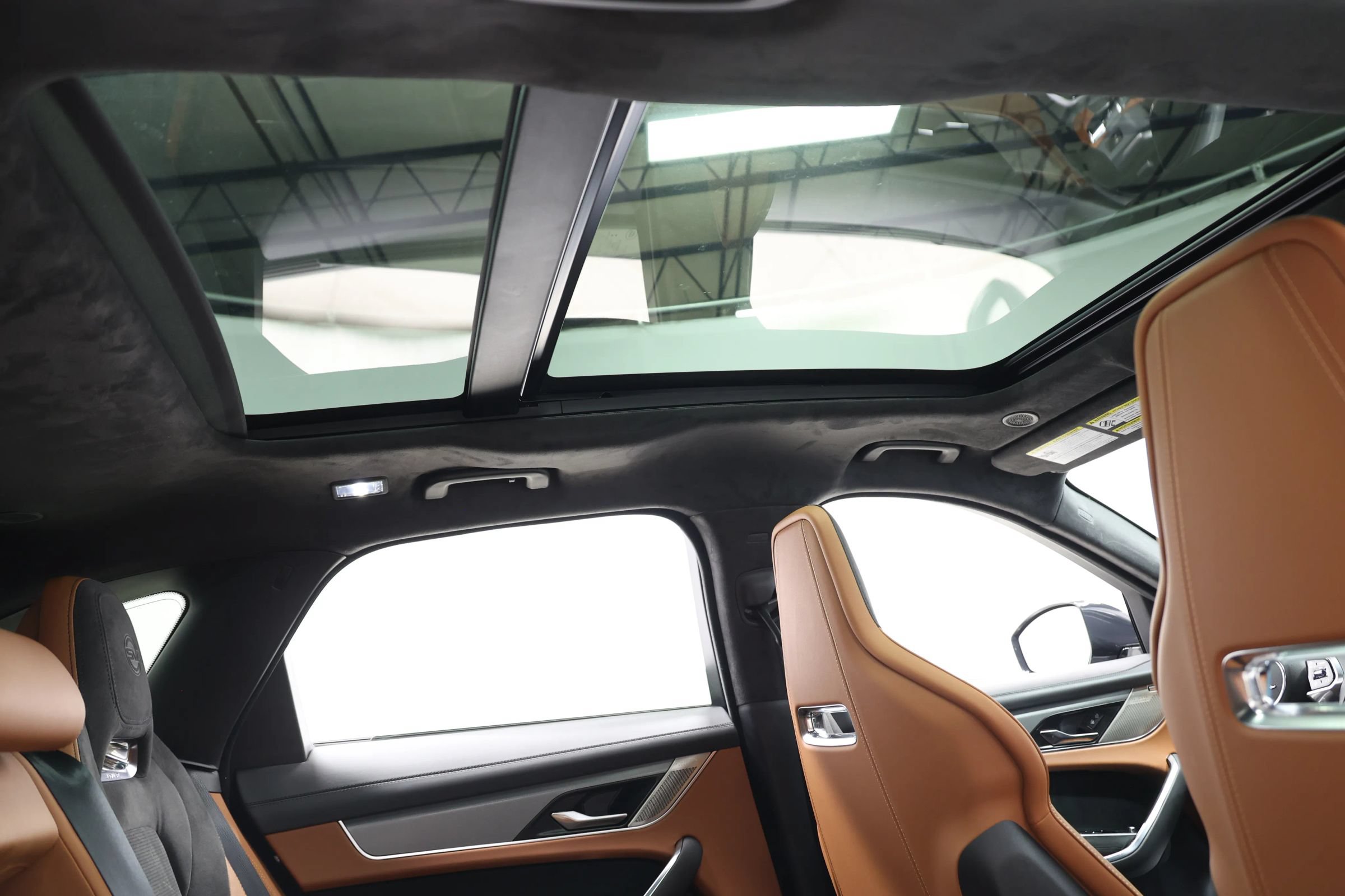 Used 2022 Jaguar F-PACE SVR AWD/4WD image 79