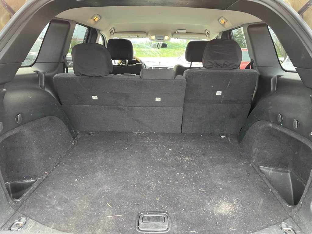 Used 2011 Jeep Grand Cherokee Laredo image 10