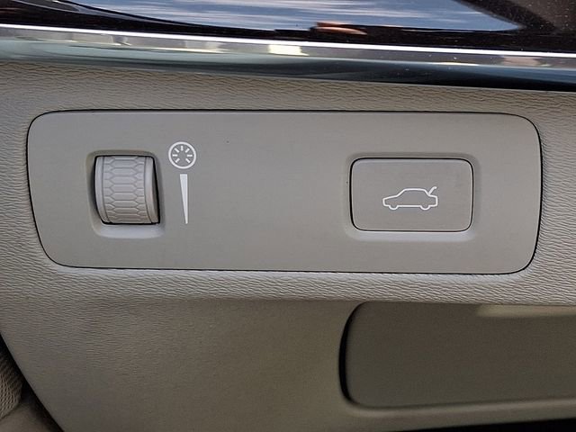 Used 2019 Volvo XC90 T6 Momentum w/ Advanced Package image 27