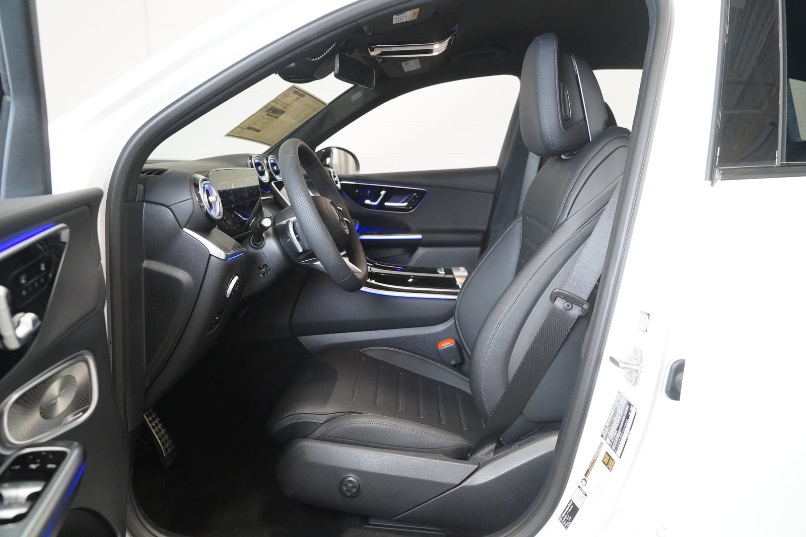 New 2026 Mercedes-Benz GLC 300 4MATIC image 14