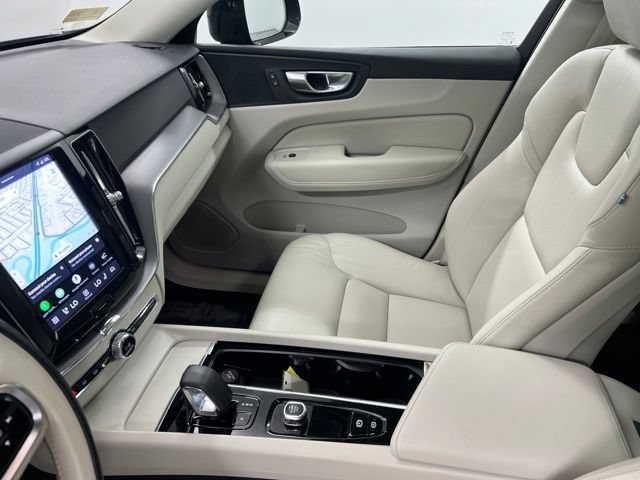 Used 2024 Volvo XC60 B5 Core w/ Protection Package Premier AWD/4WD image 22