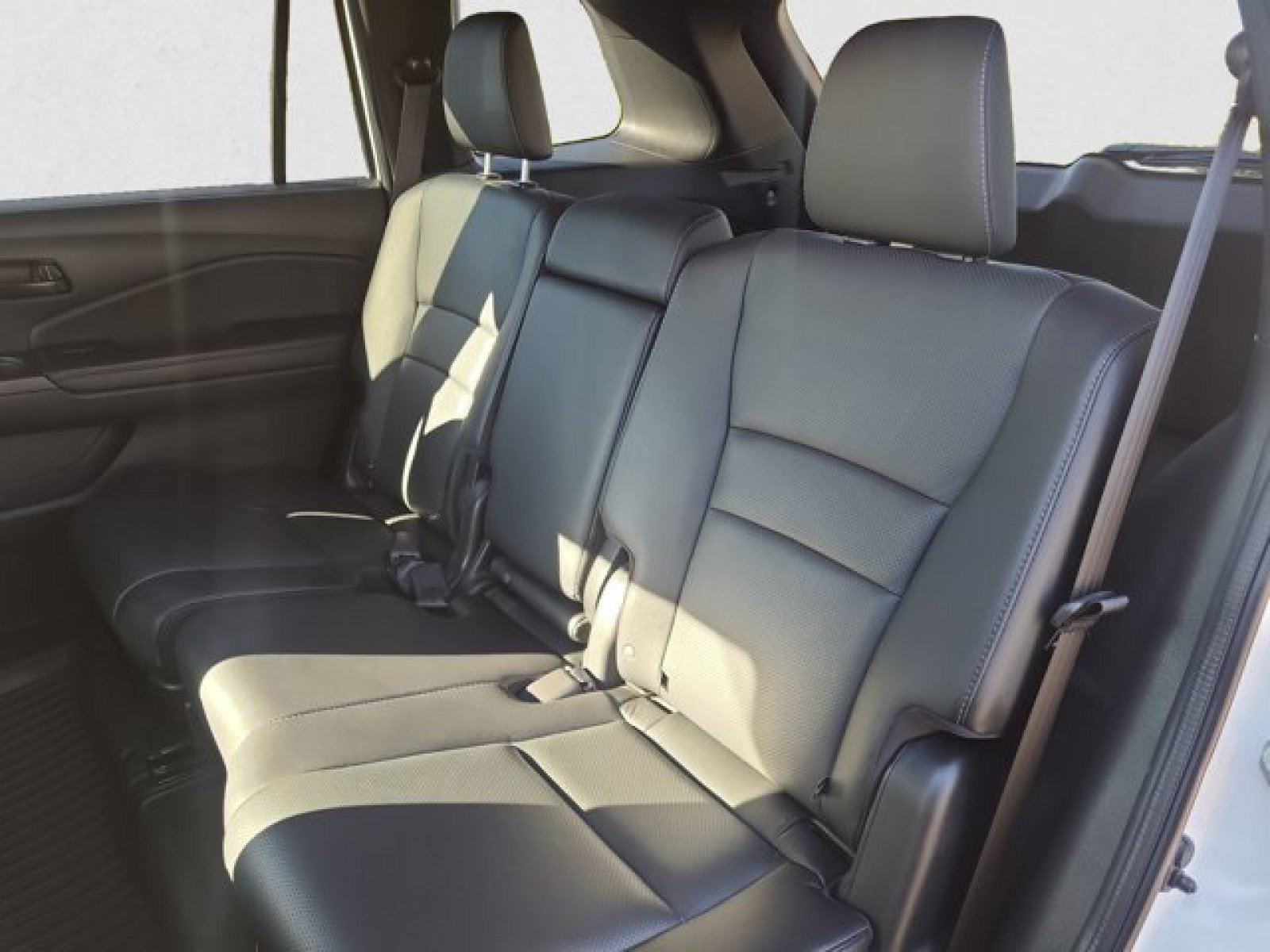 Used 2022 Honda Passport EX-L image 19