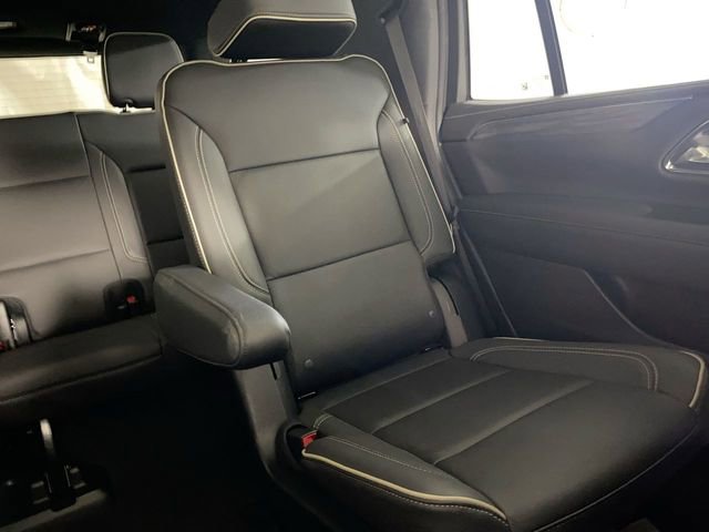 Certified 2023 GMC Yukon SLT w/ SLT Premium Package AWD/4WD image 14