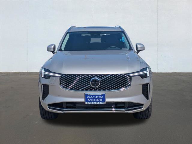 New 2026 Volvo XC90 T8 Plus w/ Protection Package AWD/4WD image 4