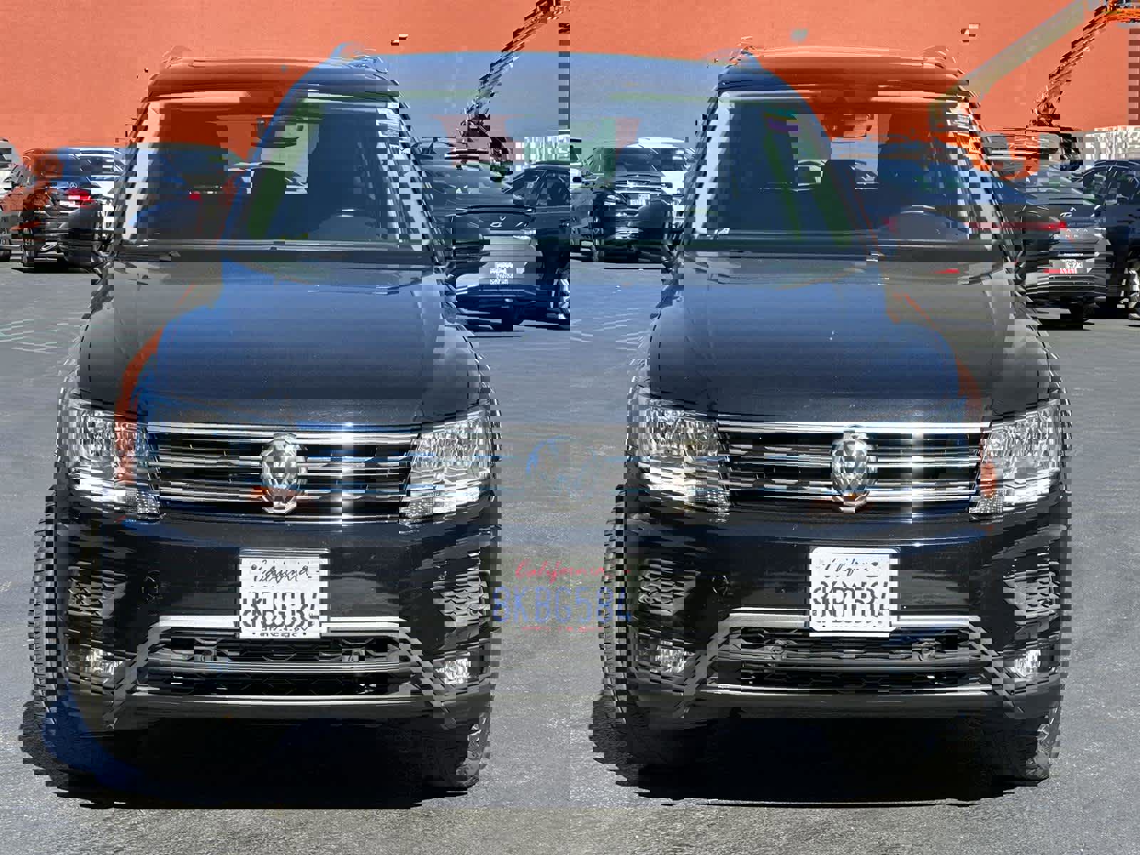 Used 2019 Volkswagen Tiguan SEL image 6