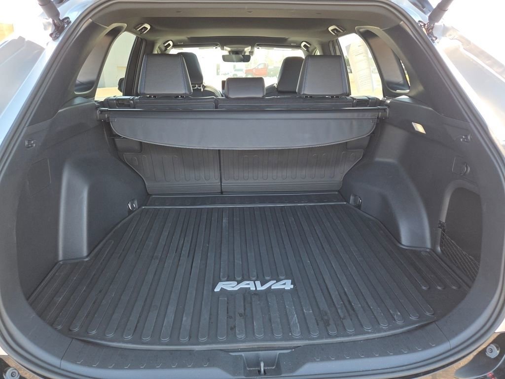 Used 2025 Toyota RAV4 XSE w/ Weather Package image 30