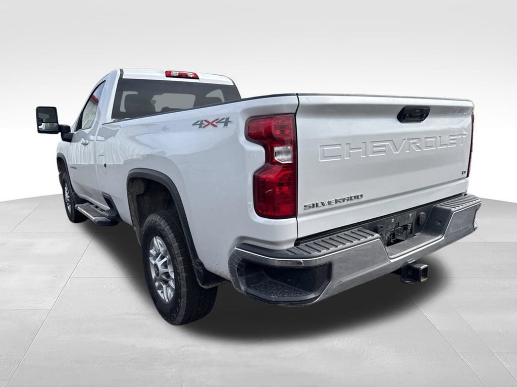 Used 2024 Chevrolet Silverado 2500 LT AWD/4WD image 4