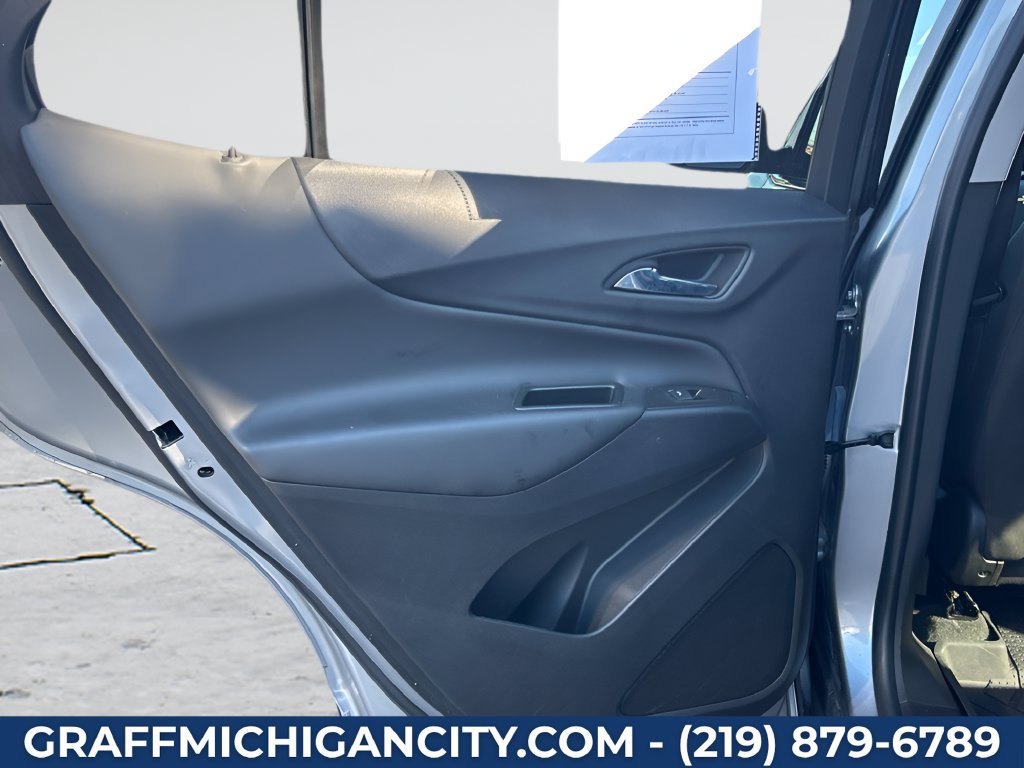 Used 2024 Chevrolet Equinox LT AWD/4WD image 17