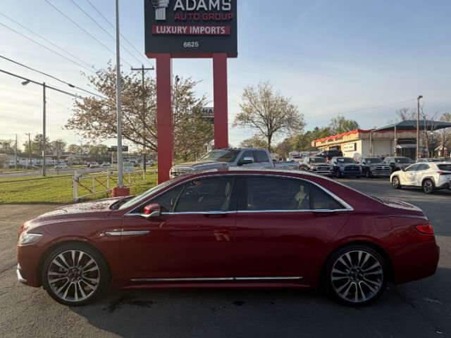 Used 2017 Lincoln Continental Select image 3