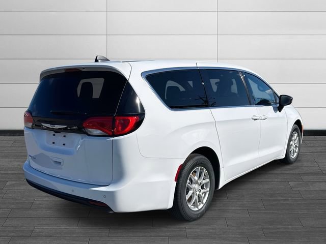 New 2026 Chrysler Voyager LX FWD image 3