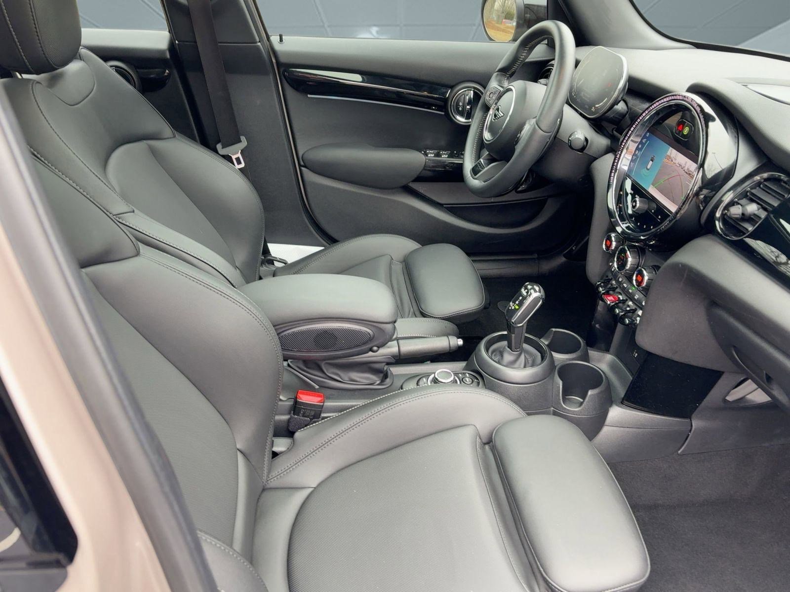 Used 2023 MINI Cooper S image 26