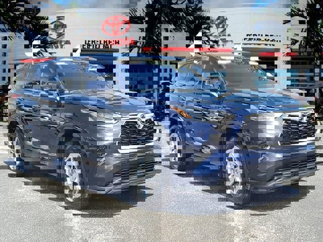 Used 2023 Toyota Highlander L image 1