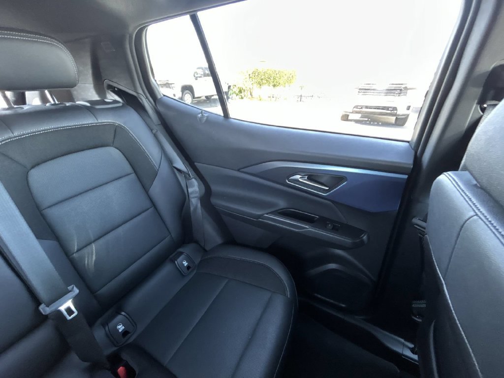 Used 2024 Chevrolet Equinox EV LT FWD image 6