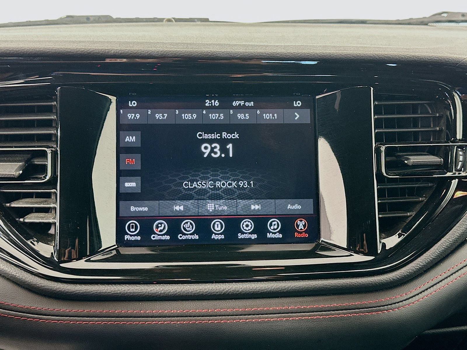 Used 2023 Dodge Durango GT AWD/4WD image 14