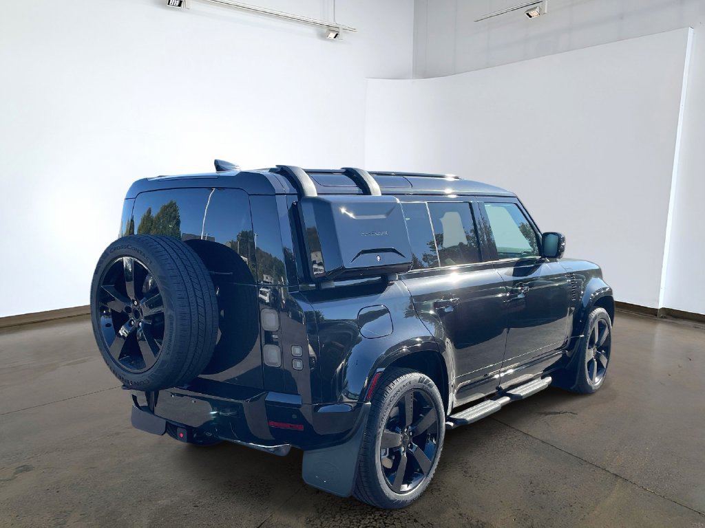 New 2026 Land Rover Defender 110 X-Dynamic SE AWD/4WD image 4