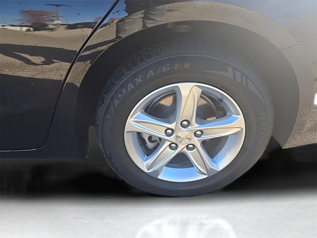 Used 2023 Chevrolet Malibu LT w/ Driver Confidence Package image 29