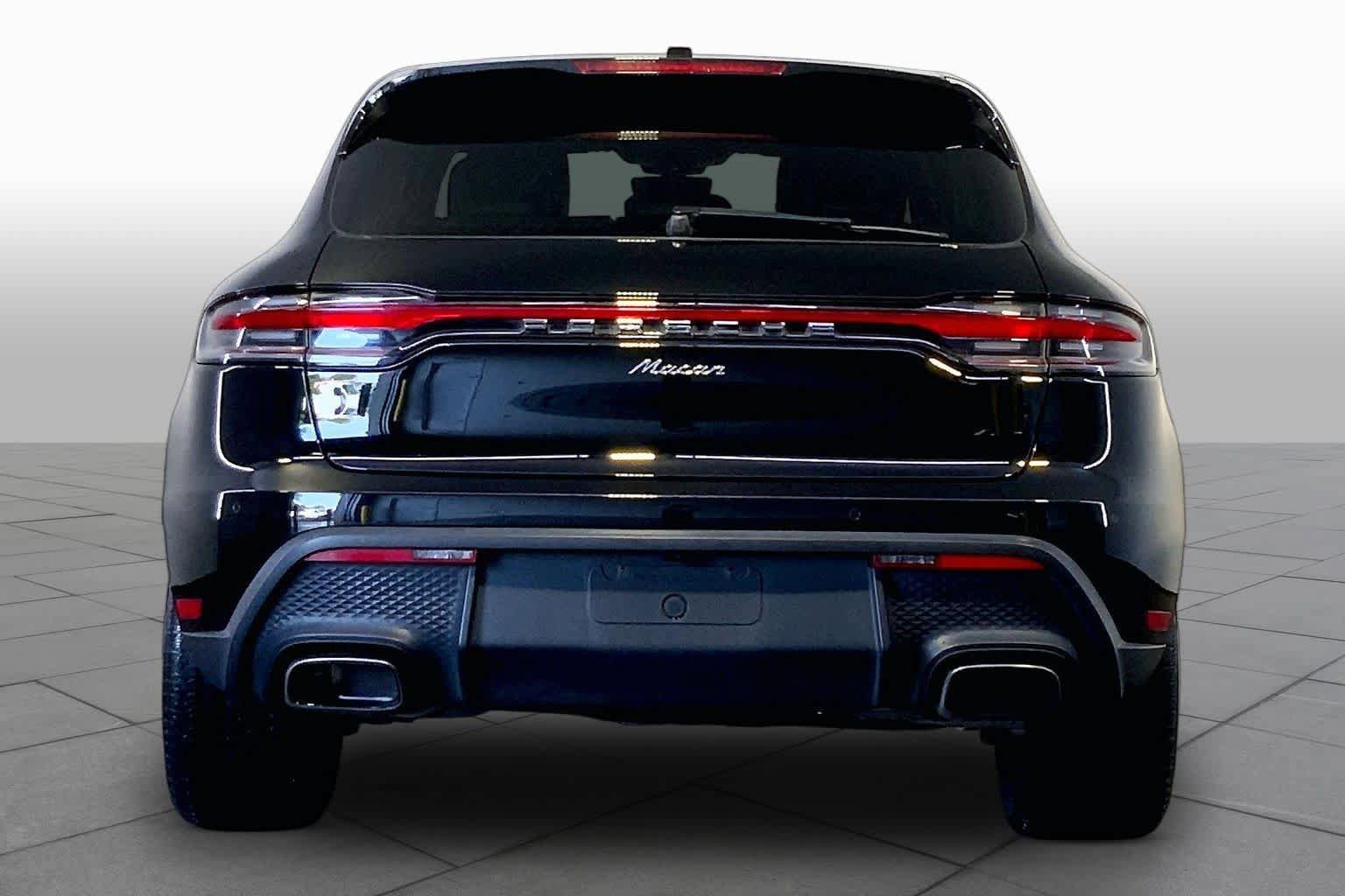 Used 2023 Porsche Macan Turbo AWD/4WD image 5