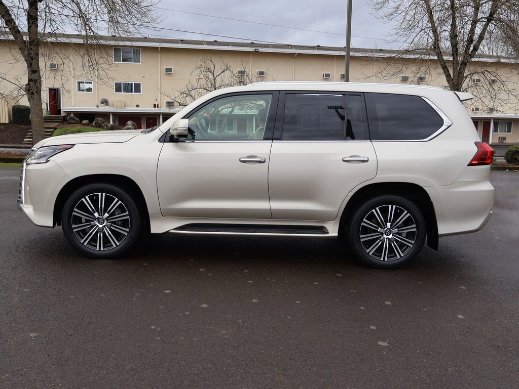Used 2019 Lexus LX 570 570 image 3