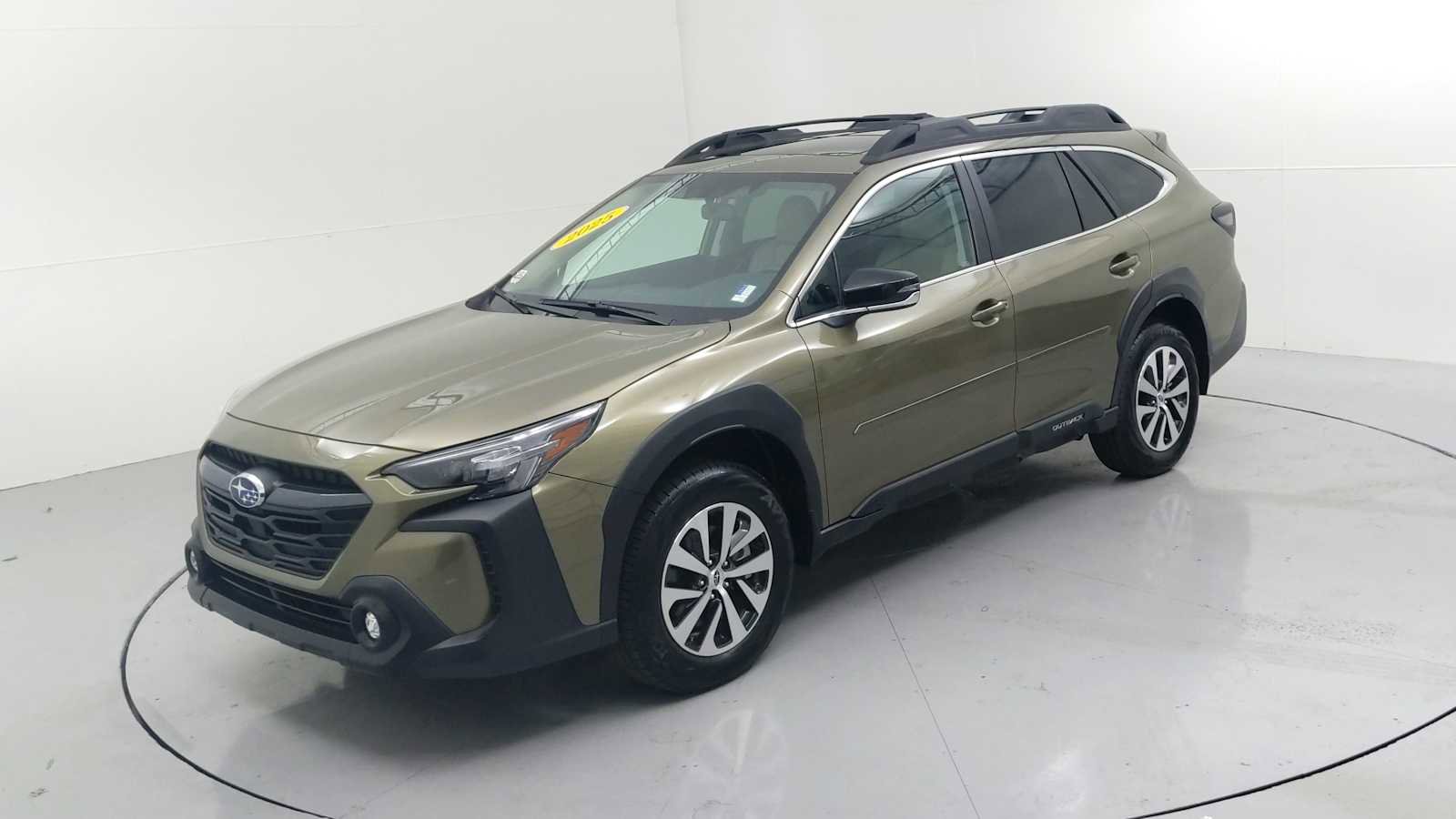 Certified 2025 Subaru Outback Premium AWD/4WD image 4