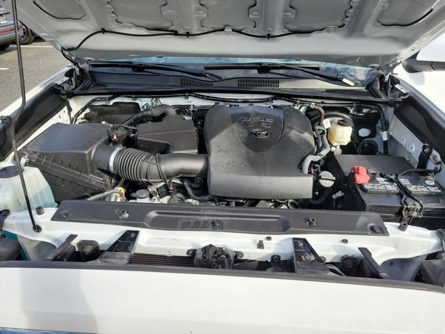 Used 2022 Toyota Tacoma SR5 image 33