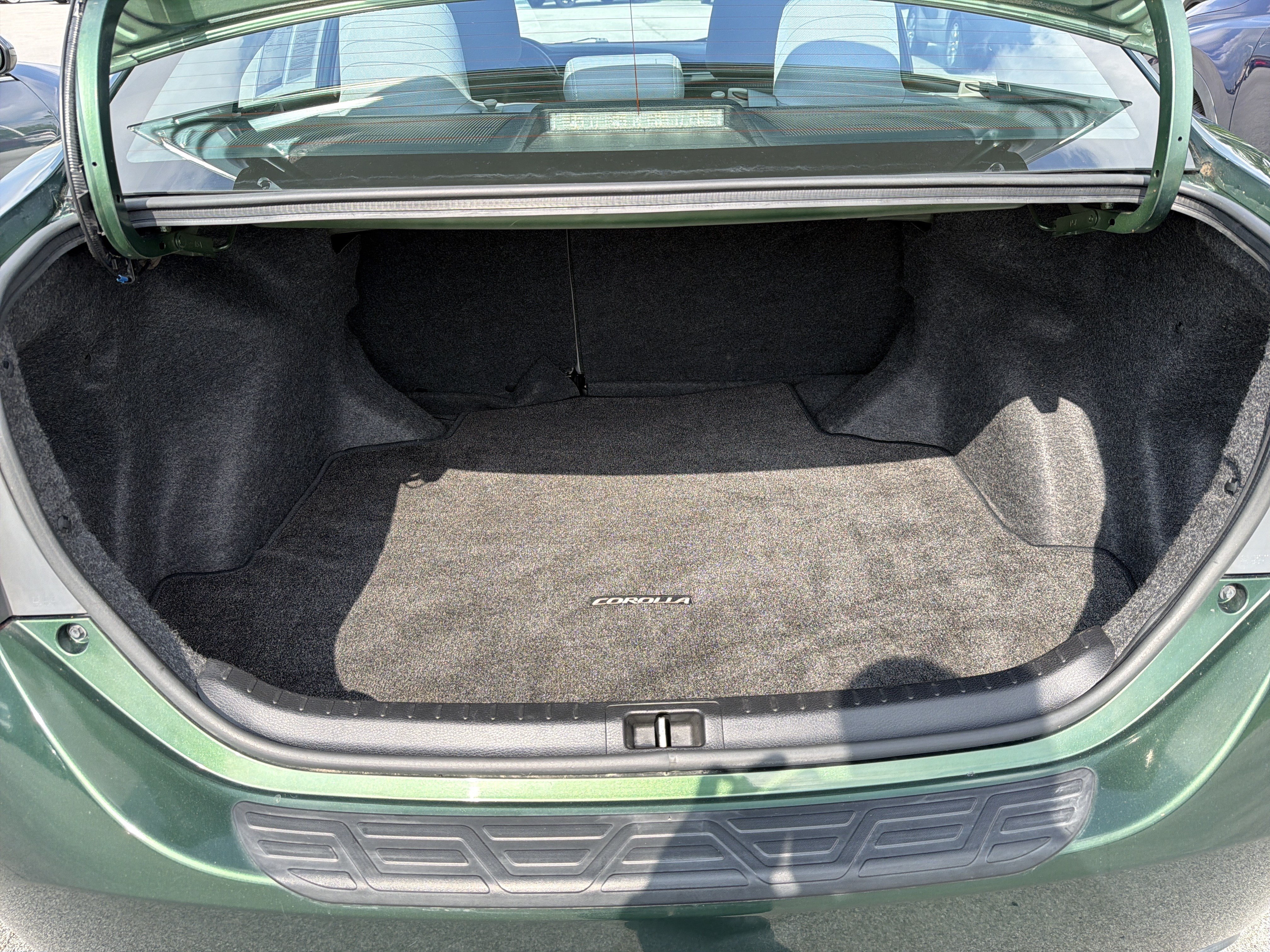 Used 2015 Toyota Corolla LE w/ Body Protection Package #1 FWD image 43