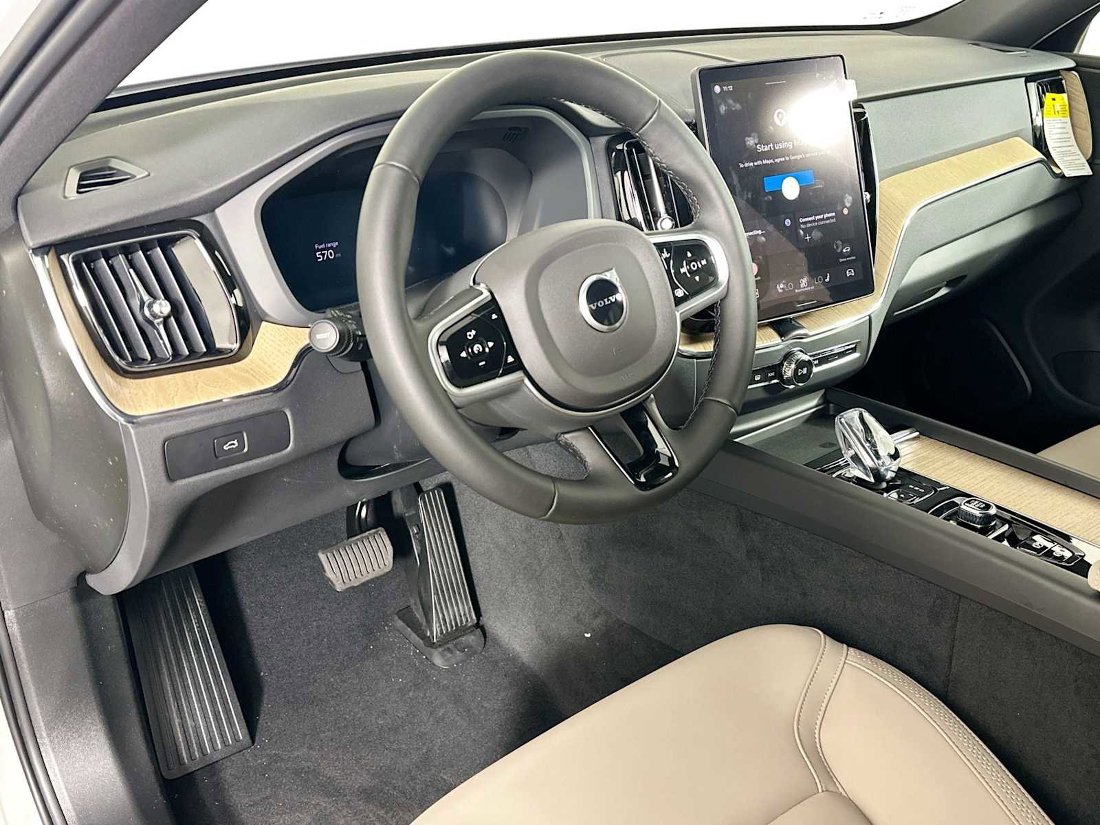 New 2026 Volvo XC60 B5 Plus w/ Protection Package Premier image 9