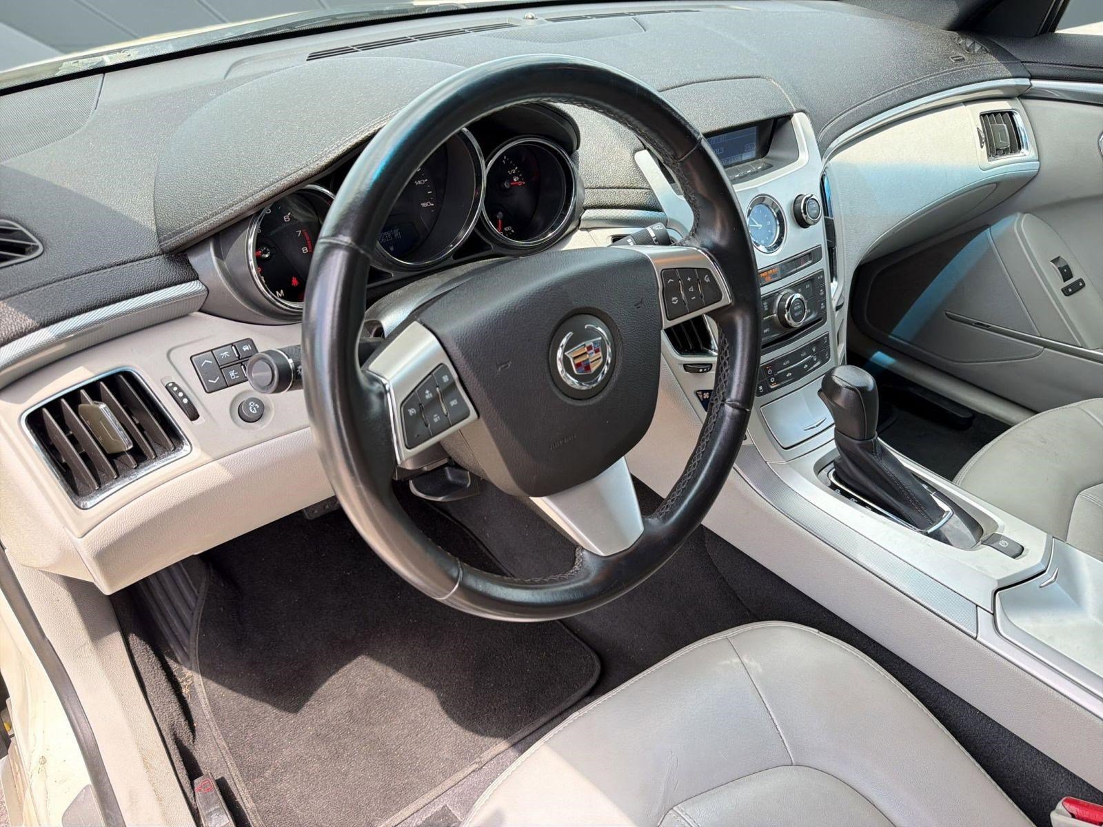 Used 2013 Cadillac CTS Coupe RWD image 4