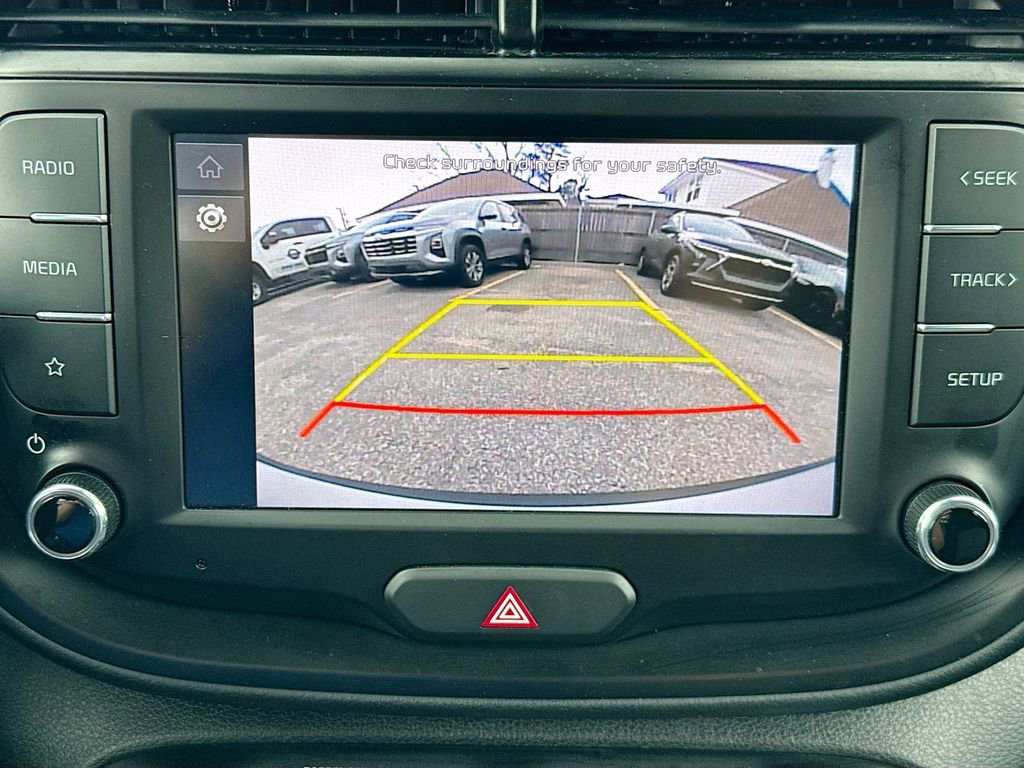 Used 2025 Kia Soul LX w/ LX Technology Package image 13