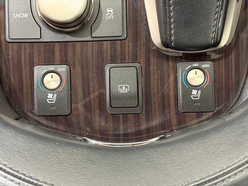 Used 2014 Lexus LS 460 w/ Comfort Package image 30