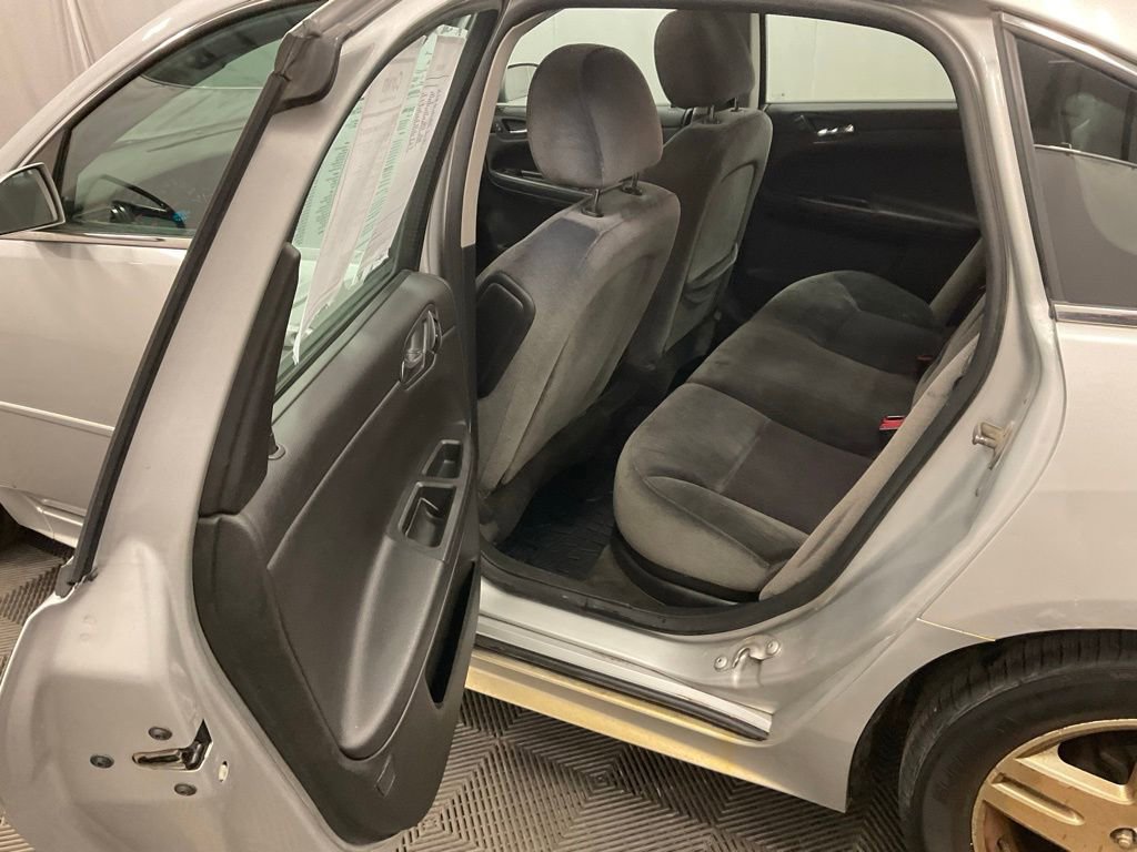 Used 2012 Chevrolet Impala LT w/ LT Sunroof Package image 21