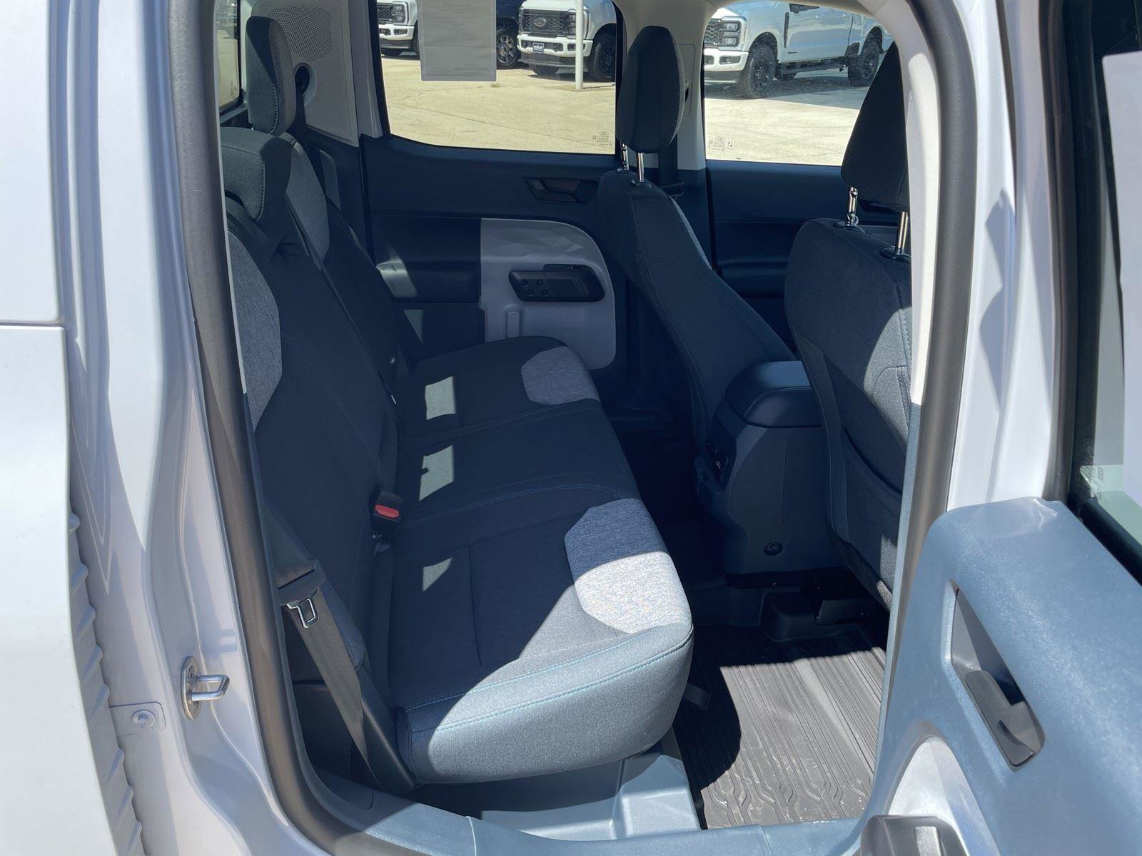 New 2025 Ford Maverick XLT w/ XLT Luxury Package image 29