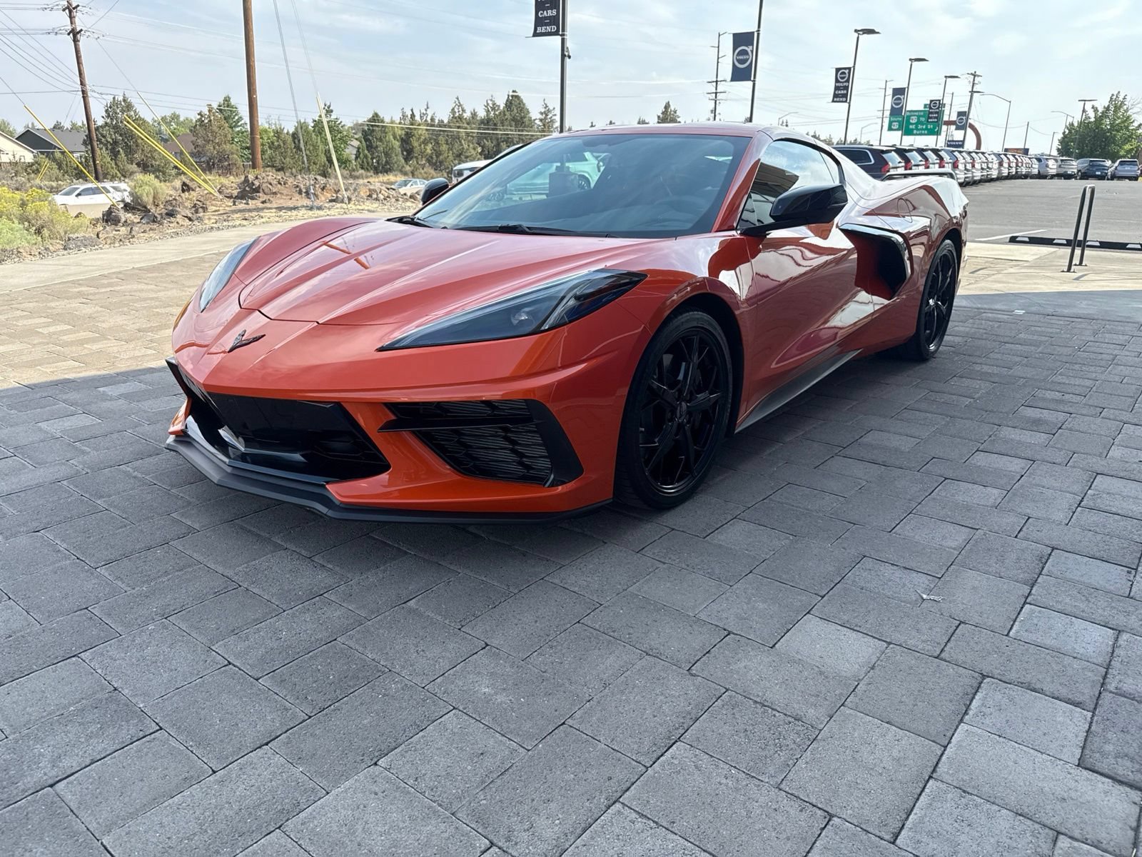 Used 2021 Chevrolet Corvette Stingray Coupe w/ Z51 Performance Package RWD image 4