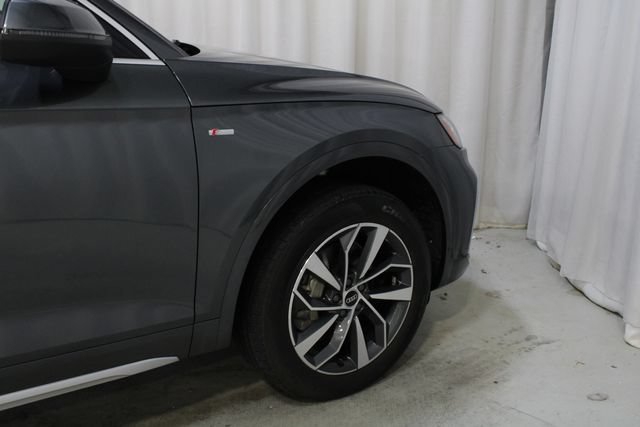 Used 2023 Audi Q5 2.0T Premium w/ Convenience Package AWD/4WD image 29