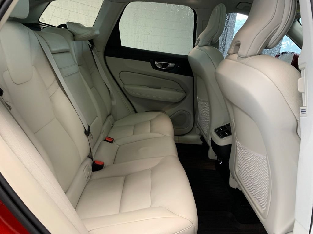 Used 2019 Volvo XC60 T6 Inscription w/ Protection Package AWD/4WD image 10